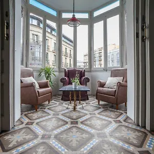 B21-apartamento Modernista Grupos Barcelona